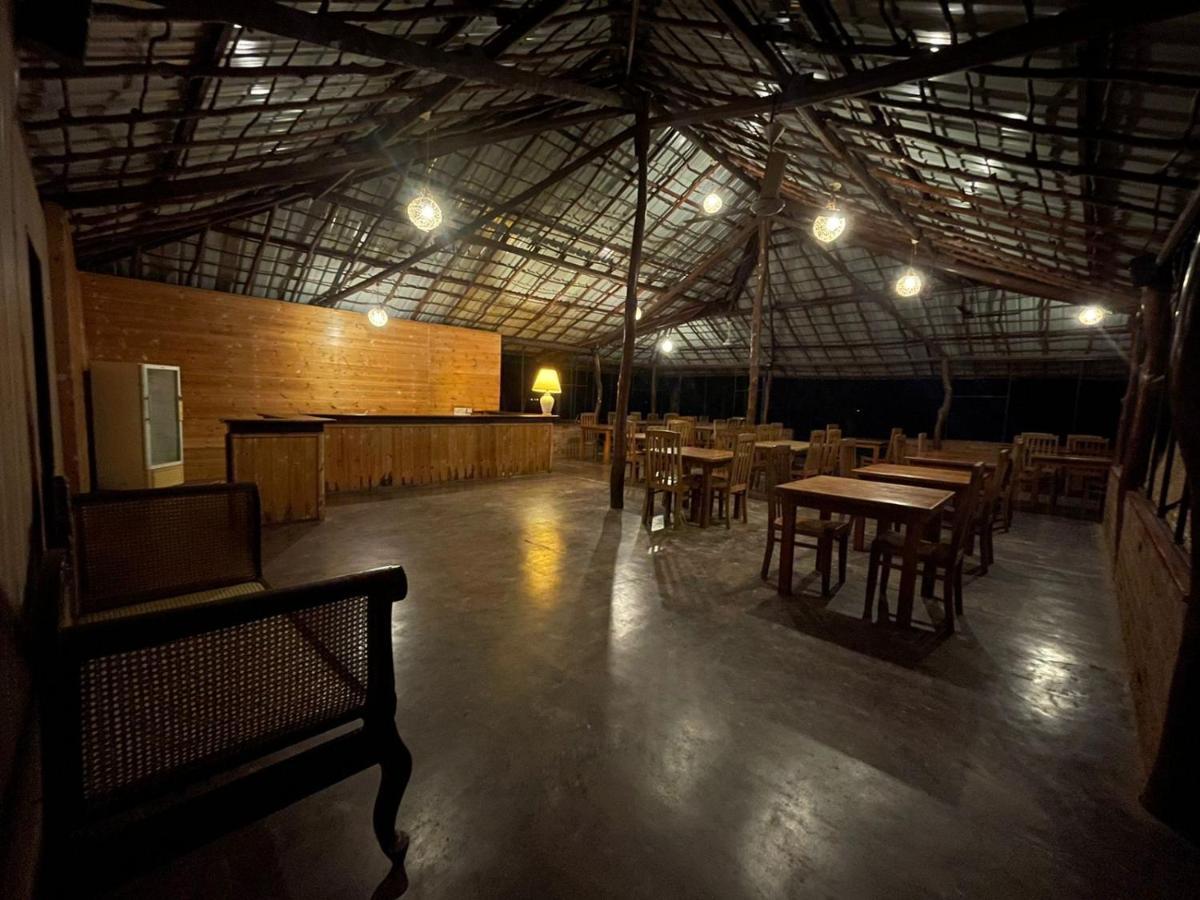 Hotel Lake Park Polonnaruwa Ngoại thất bức ảnh