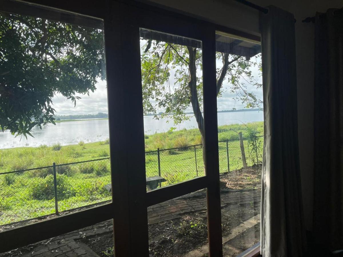Hotel Lake Park Polonnaruwa Ngoại thất bức ảnh