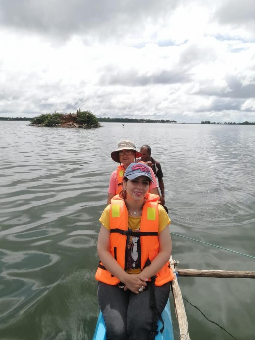 Hotel Lake Park Polonnaruwa Ngoại thất bức ảnh