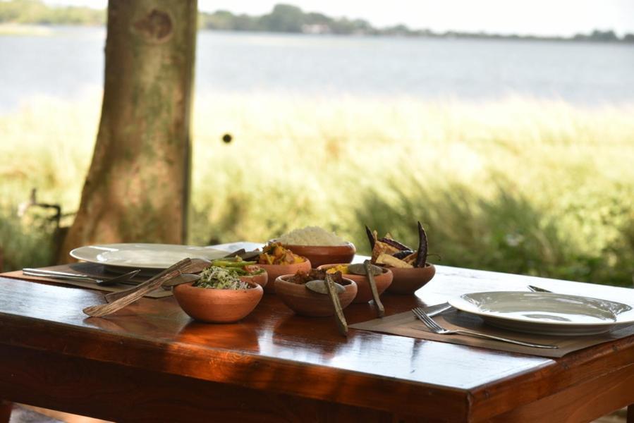 Hotel Lake Park Polonnaruwa Ngoại thất bức ảnh